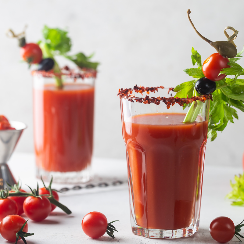 Les 25 recettes de cocktails classiques préférés des Canadiens 11 Bloody Ceaser