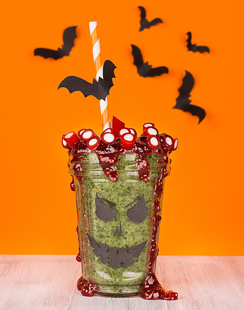 10 breuvages d’Halloween effrayants avec les jus Oasis 4 Cocktail au sang frais daraignees