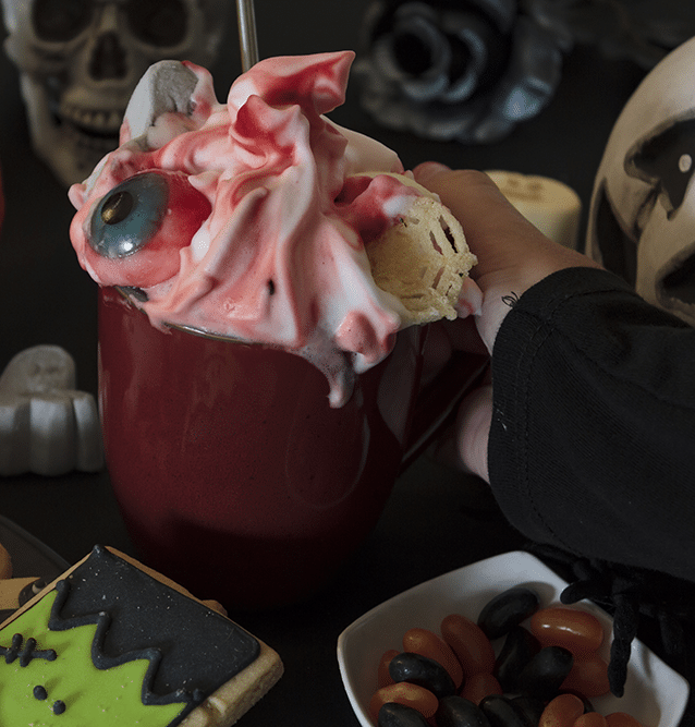 10 breuvages d’Halloween effrayants avec les jus Oasis 9 Smoothie effet bave de zombie