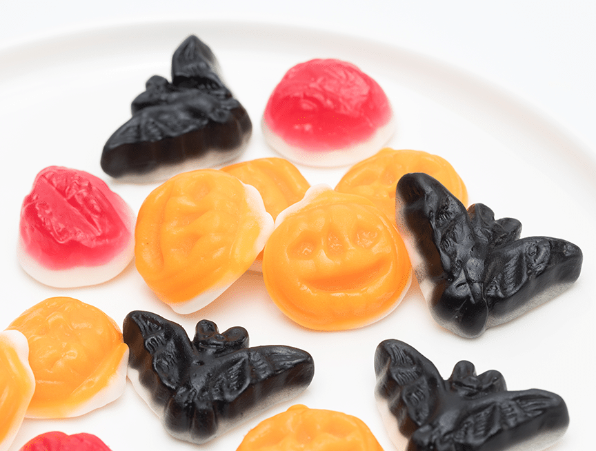 10 breuvages d’Halloween effrayants avec les jus Oasis 8 halloween gummies copie